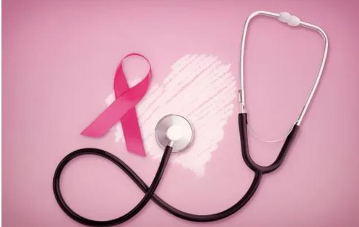 乳腺肿块常见于乳腺癌、乳腺纤维腺瘤、乳腺增生病...