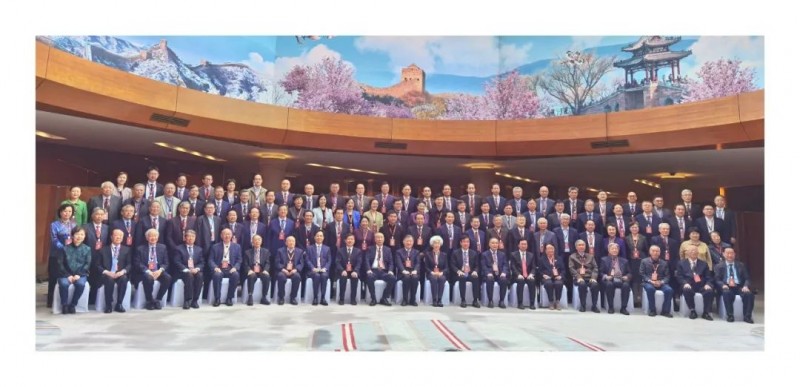 构建我国现代医学教育体系,李兰娟院士受邀出席2024中国医学发展大会